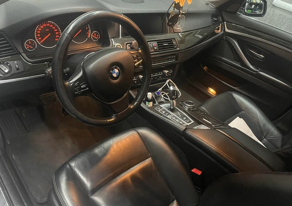 BMW Seria 5 cena 73900 przebieg: 135000, rok produkcji 2014 z Kutno małe 121